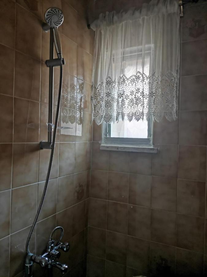 Alice & Andrew Apt. Few Steps To Madaba Old City Center المظهر الخارجي الصورة