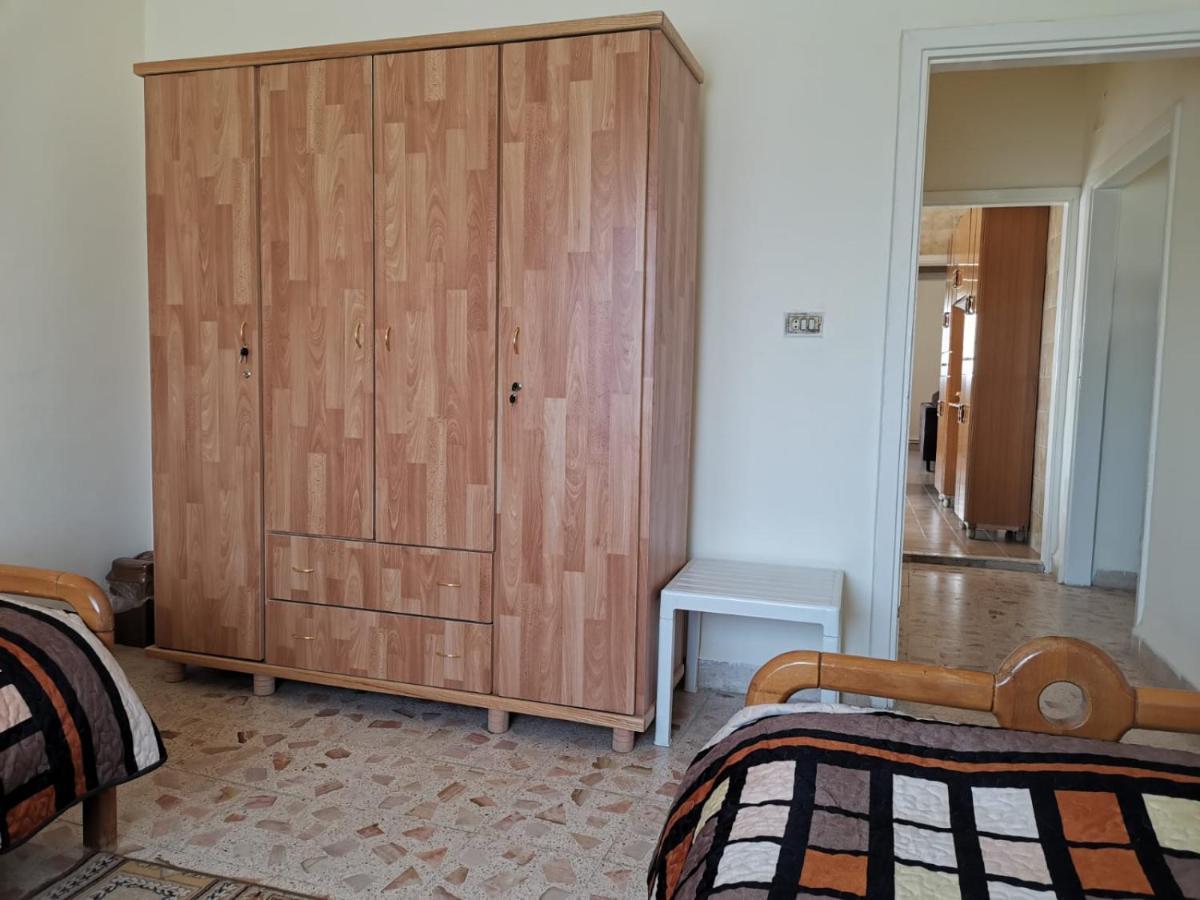 Alice & Andrew Apt. Few Steps To Madaba Old City Center المظهر الخارجي الصورة