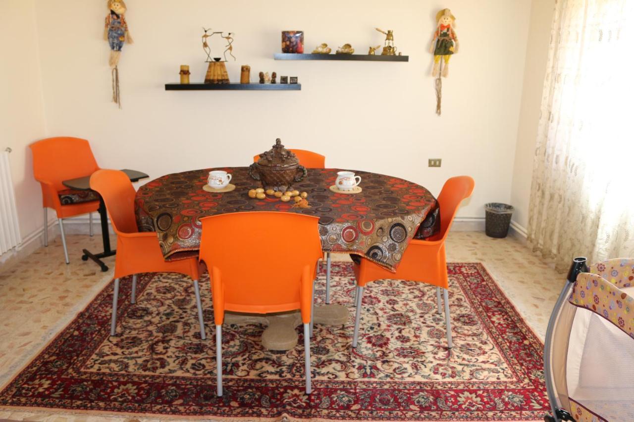 Alice & Andrew Apt. Few Steps To Madaba Old City Center المظهر الخارجي الصورة