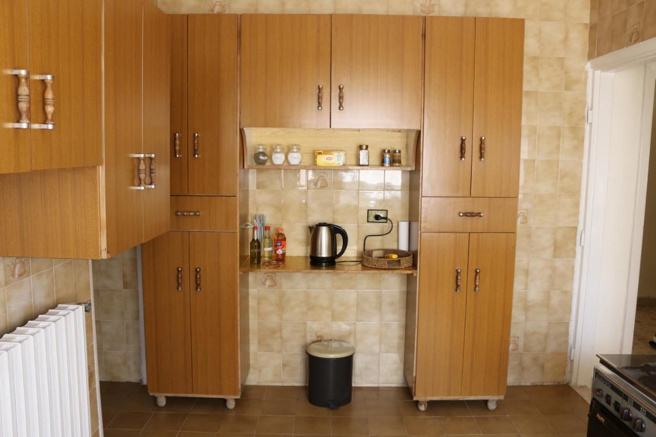 Alice & Andrew Apt. Few Steps To Madaba Old City Center المظهر الخارجي الصورة